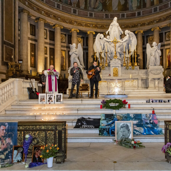 Exclusif - Messe pour le 3ème anniversaire de la disparition de Johnny Hallyday à La Madeleine - Paris le 09/12/2020 - © Jack Tribeca / Bestimage