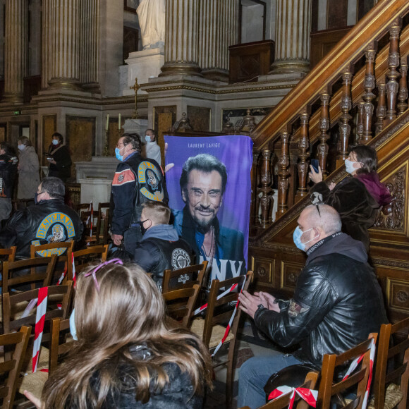 Exclusif - Messe pour le 3ème anniversaire de la disparition de Johnny Hallyday à La Madeleine - Paris le 09/12/2020 - © Jack Tribeca / Bestimage