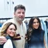Exclusif - Philippe Lellouche avec Carole Benaroya (co-fondatrice de la marque Kujten) et Stéphanie Eriksson (co-fondatrice de la marque Kujten) lors de l'inauguration de la boutique flagship "Kujten" à Paris, le 27 novembre 2019. © Rachid Bellak/Bestimage
