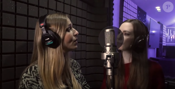 Margaux et Coralie (N'oubliez pas les paroles) réunies pour sortir une chanson - YouTube