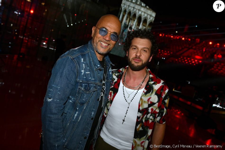 Exclusif - Pascal Obispo et Claudio Capeo - Direct de l'émission "Tous ensemble pour la musique" pour la Fête de la musique 2020 à l'AccorHotels Arena à Paris le 19 juin 2020. © Cyril Moreau / Veeren Ramsamy / Bestimage