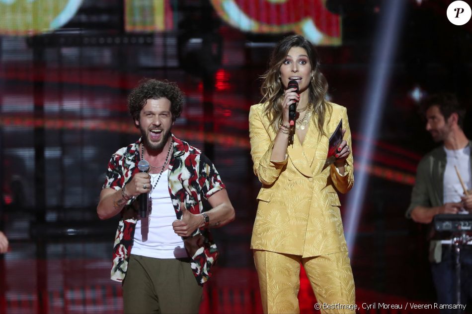 Exclusif - Scène - Claudio Capeo et Laury Thilleman - Direct de l'émission "Tous ensemble pour la musique" pour la fête de la musique 2020 à l'AccorHotels Arena à Paris le 19 juin 2020. © Cyril Moreau / Veeren Ramsamy / Bestimage