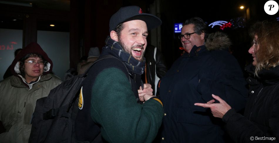 Exclusif - Claudio Capéo à la sortie de la 1ère édition des "Olympia Awards", cérémonie récompensant des artistes de la musique et de l'humour, présentée par Antoine de Caunes à l'Olympia. Paris, le 11 décembre 2019.