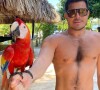 Vincent Niclo, torse nu en vacances, a partagé cette photo sur Instagram.