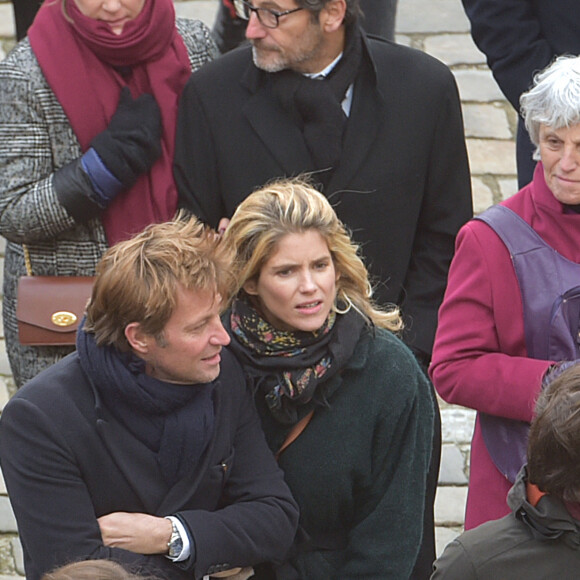 Laurent Delahousse et sa compagne Alice Taglioni lors de la cérémonie d’hommage national à Jean d’Ormesson à l'hôtel des Invalides à Paris le 8 décembre 2017. © Giancarlo Gorassini / Bestimage  Ceremony of national tribute to Jean d'Ormesson at the Hotel des Invalides in Paris on december 8th 2017 