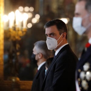 Le roi Felipe VI d'Espagne et la reine Letizia assistent à la réception des voeux aux personnels militaires au palais royal à Madrid. Le 6 janvier 2021.