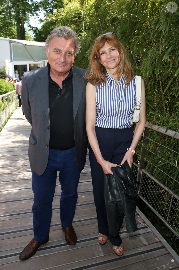 Florence Pernel et son mari Patrick Rotman - People dans le village lors de la finale du tournoi de tennis de Roland-Garros à Paris, le 7 juin 2015. 