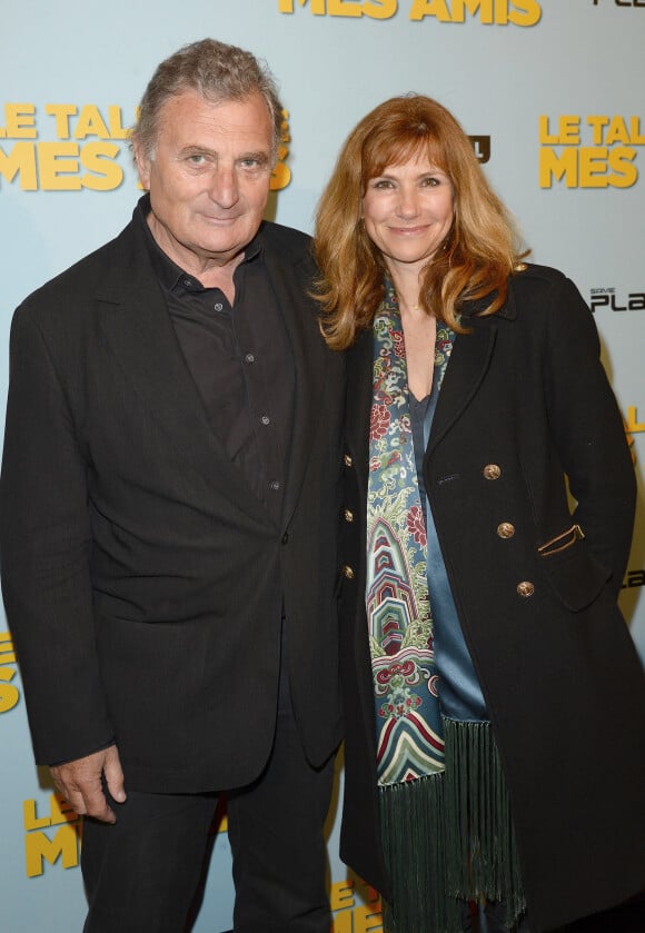 Patrick Rotman et sa femme Florence Pernel - Avant-première du film "Le talent de mes amis" au théâtre Bobino à Paris le 4 mai 2015.