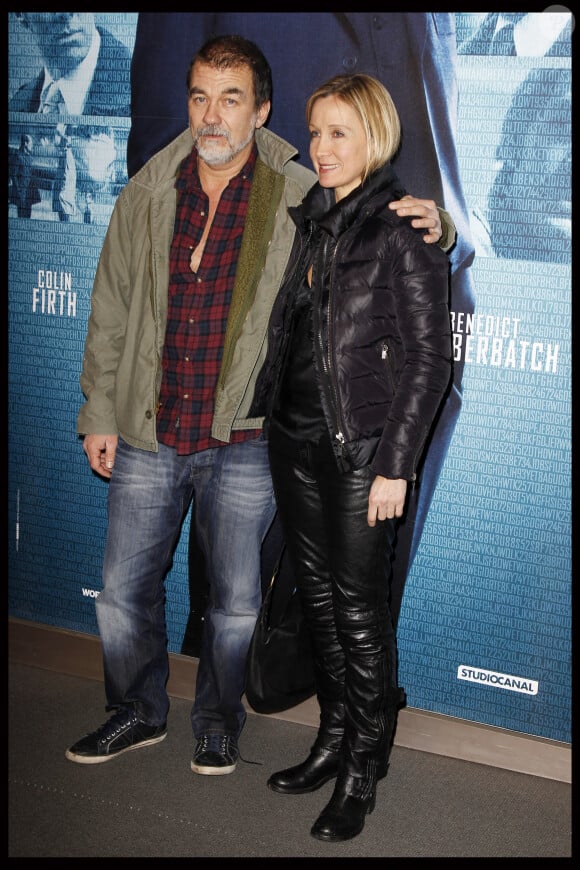 Olivier Marchal et sa femme Catherine - Avant-première du film "La Taupe" à l'UGC Normandie, à Paris. Le 20 janvier 2012.