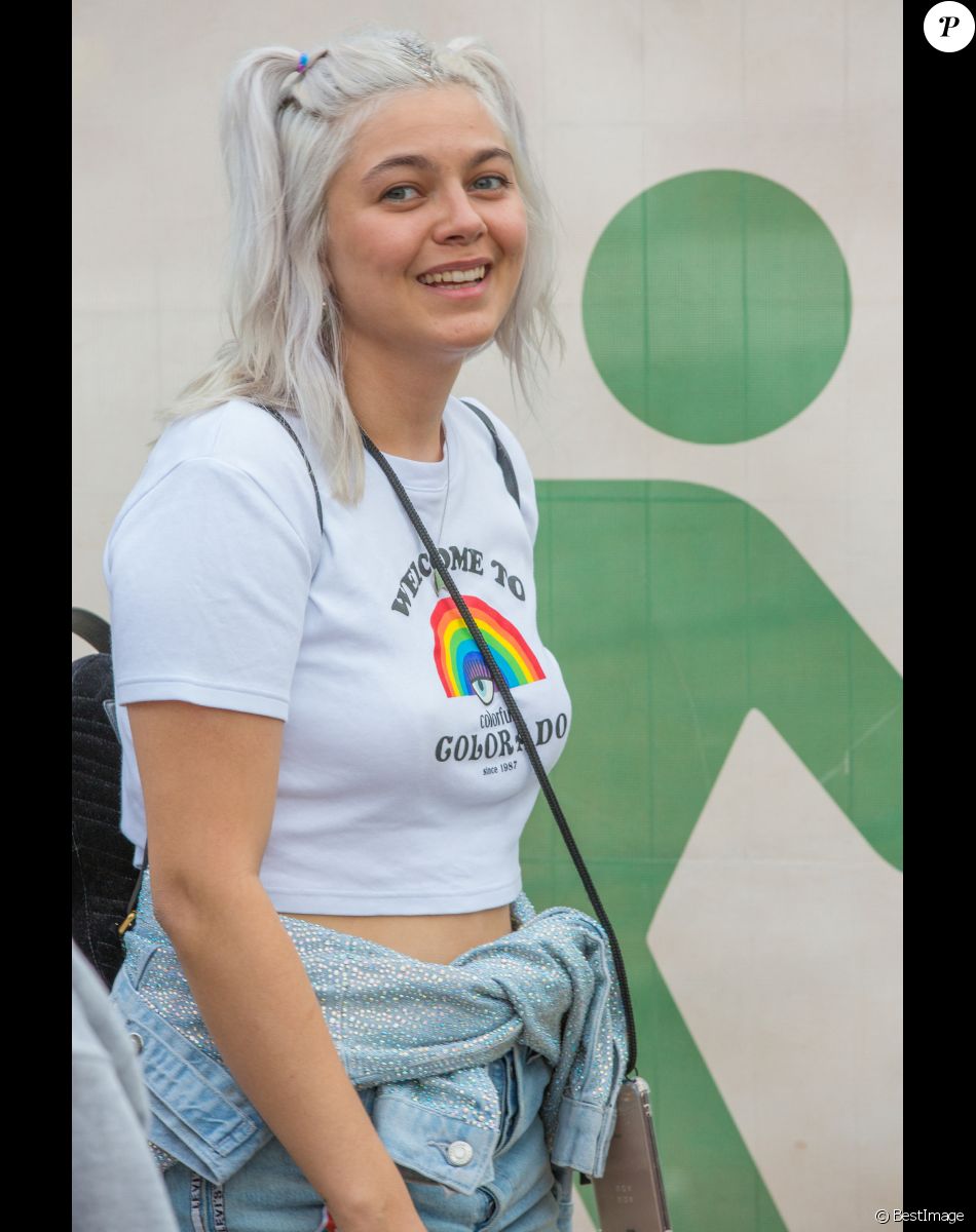 Louane est venue assister au concert de son amie Angèle pendant le Main Square Festival à Arras en France, le 4 juillet 2019.