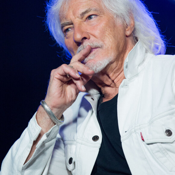 Hugues Aufray - Enregistrement de l'émission "La Chanson secrète 7 " à la Scène musicale à Paris, qui sera diffusée le 15 janvier 2021 sur TF1. © Gaffiot-Moreau / Bestimage