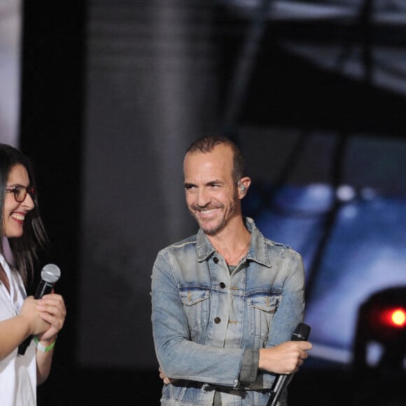 Exclusif - Calogero et le personnel soignant des hôpitaux de France - Surprises - Enregistrement de l'émission "La Chanson secrète 7 " à la Scène musicale à Paris, qui sera diffusée le 15 janvier 2021 sur TF1. © Gaffiot-Moreau / Bestimage