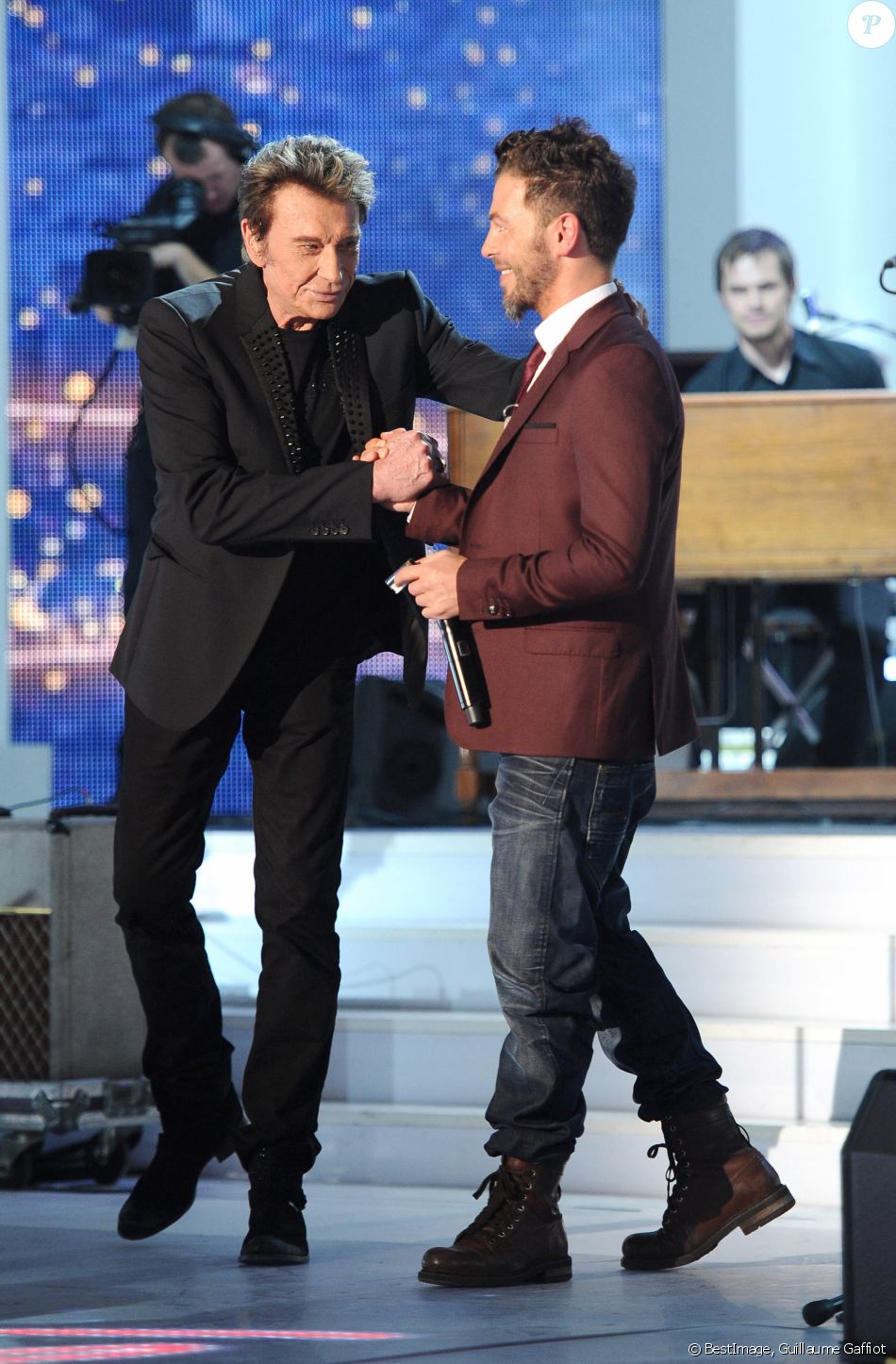 Johnny Hallyday et Christophe Maé - Enregistrement de l'émission Champs Elysées, au Studio Gabriel à Paris © Guillaume Gaffiot /Bestimage