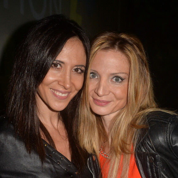 Fabienne Carat et sa soeur Carole - Lancement de la collection de mouchoirs "Lotus by MIKA" à l'Atelier des Lumières à Paris. Le 1er octobre 2020 © Veeren Ramsamy-Christophe Clovis / Bestimage