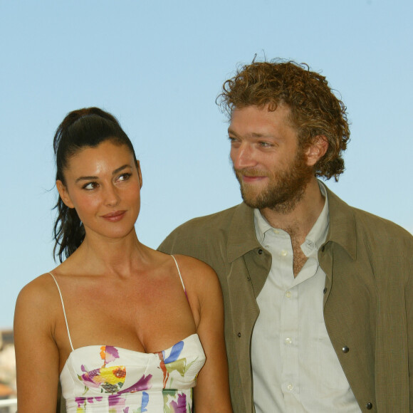 Archives - Monica Bellucci et Vincent Cassel lors du photocall du film ''Irréversible'' pendant le 55ème Festival de Cannes, le 24 mai 2002. ©Frédéric Piau/Bestimage 