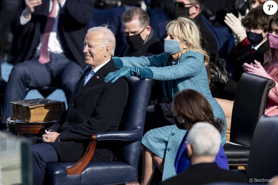 ASUNCIÓN DE JOE BIDEN COMO 46 PRESIDENTE DE ESTADOS UNIDOS - Página 2 6049172-joe-biden-et-sa-femme-jill-investiture-950x0-1