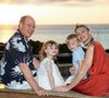 Le prince Albert de Monaco, son épouse Charlene et leurs deux enfants Jacques et Gabriella (5 ans)