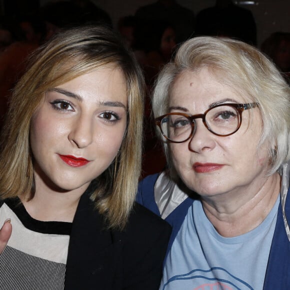 Marilou Berry et sa mere Josiane Balasko - People au defile Jean-Paul Gaultier lors de la fashion week Haute-Couture Automne-Hiver.