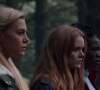 Elisha Applebaum, Eliot Salt, Abigail Cowen, Hannah van der Westhuysen et Precious Mustapha dans la série "Destin : la saga Winx", sur Netflix.