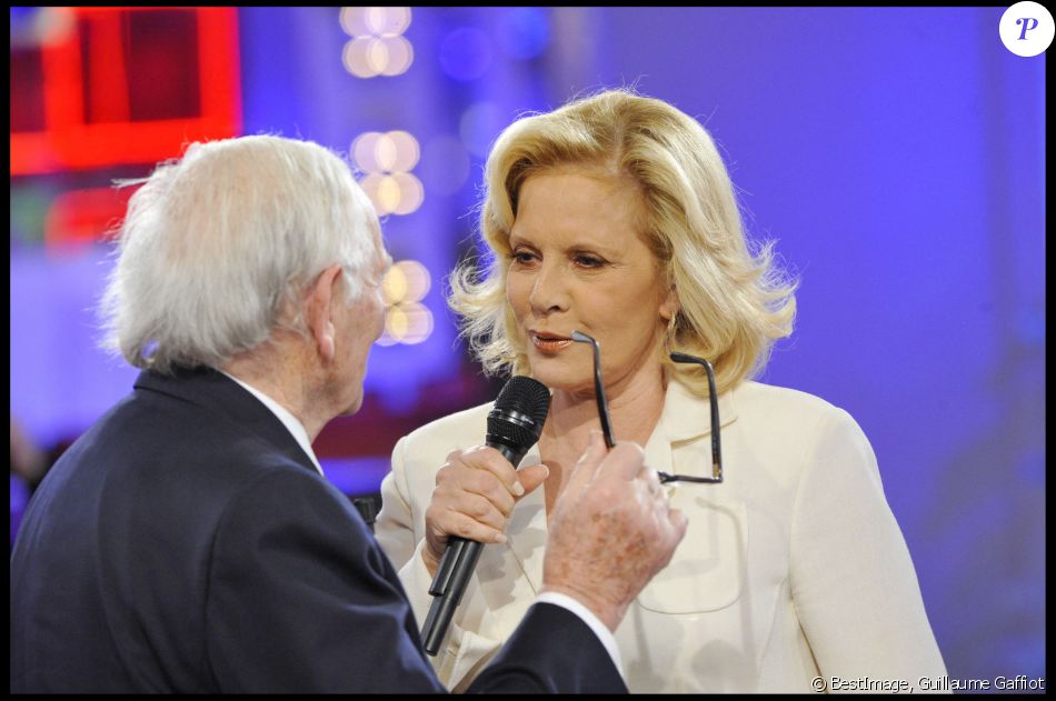 Archive - Pierre Cardin et Sylvie Vartan à Vivement Dimanche © Guillaume Gaffiot /Bestimage