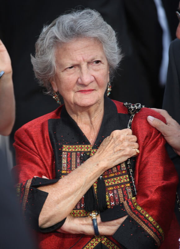 Marthe Villalonga à la montée des marches du film "Nelyubov (Faute d'amour)" lors du 70e Festival International du Film de Cannes. © Denis Guignebourg/Bestimage