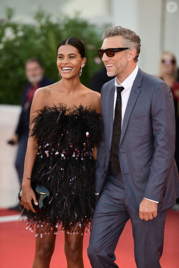 Vincent Cassel et sa femme Tina Kunakey - Red carpet pour le film "J'accuse!" lors du 76ème festival du film de venise, la Mostra le 30 août 2019.