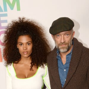 Vincent Cassel et sa femme Tina Kunakey - Photocall du "Etam Live Show 2018" aux Beaux-Arts à Paris, le 25 septembre 2018. © Rachid Bellak/Bestimage