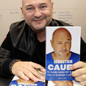 Sébastien Cauet expose au "Salon du Livre de Paris 2019 (Livre Paris)" à la Porte de Versailles à Paris, le 28 mars 2019. © Cédric Perrin/Bestimage