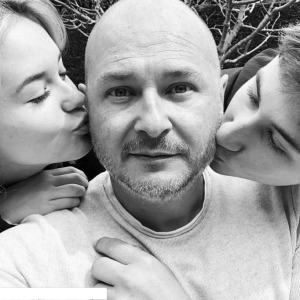 Cauet complice avec ses enfants Ivana et Valmont - Instagram