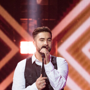 Exclusif - Kendji Girac - Enregistrement de l'émission "Fête de la chanson française" à l'Olympia à Paris, qui sera diffusée le 9 janvier sur France 2. © Tiziano Da Silva - Cyril Moreau / Bestimage 