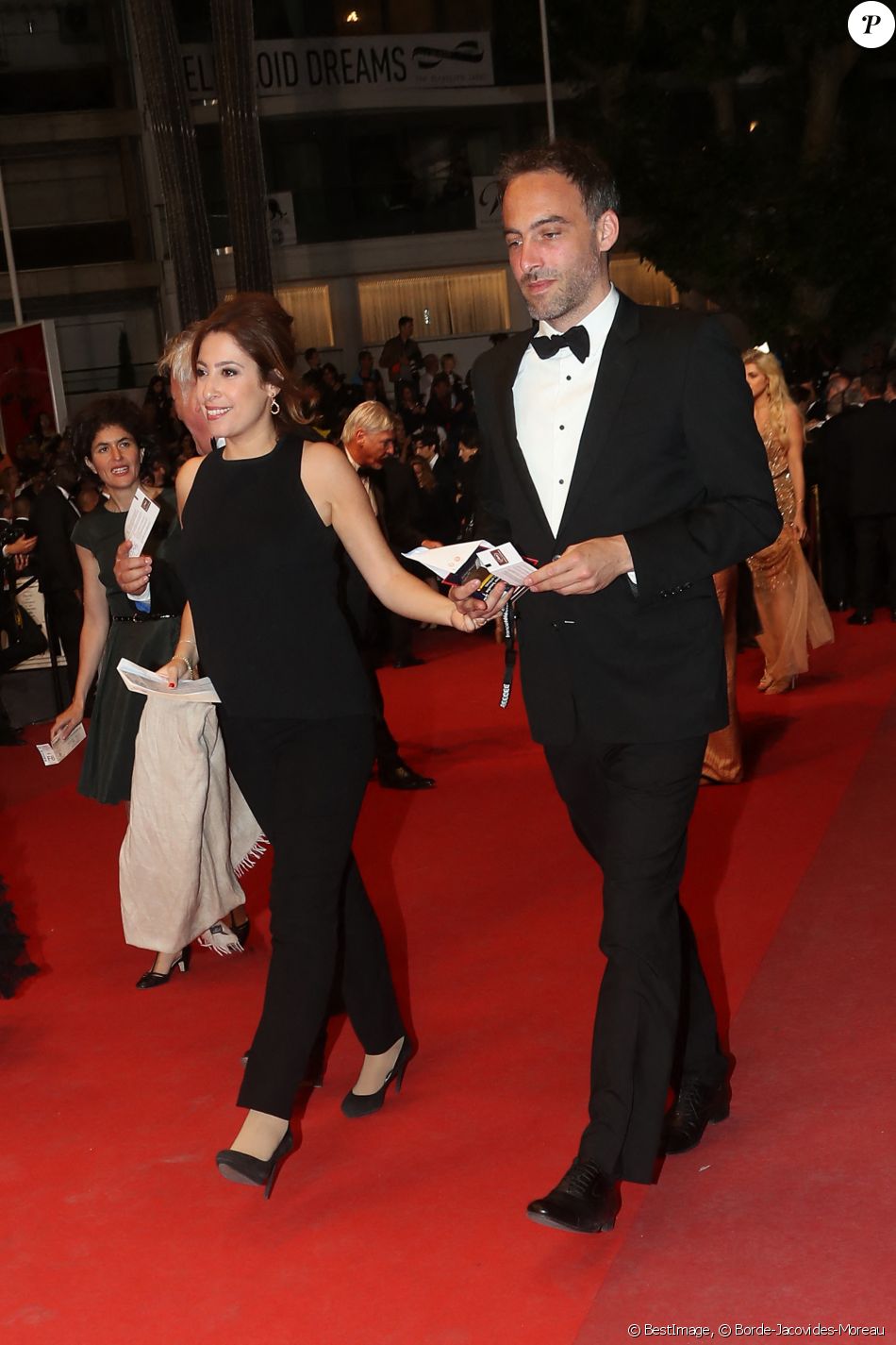 Léa Salamé et son compagnon Raphaël Glucksmann - Montée des marches du film "Le Redoutable" lors du 70ème Festival International du Film de Cannes. Le 21 mai 2017. © Borde-Jacovides-Moreau/Bestimage