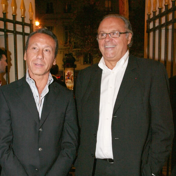 Info - Gérard Louvin et son mari visés par une plainte pour viols sur mineur et complicité de viols
