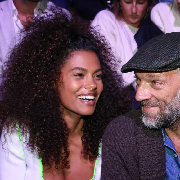 (Info : Tina Kunakey a accouchée d'une petite fille, "Amazonie" ) - - Vincent Cassel et sa femme Tina Kunakey - People lors du "Etam Live Show 2018" aux Beaux-Arts à Paris, le 25 septembre 2018. © Veeren/Moreau/Bestimage 