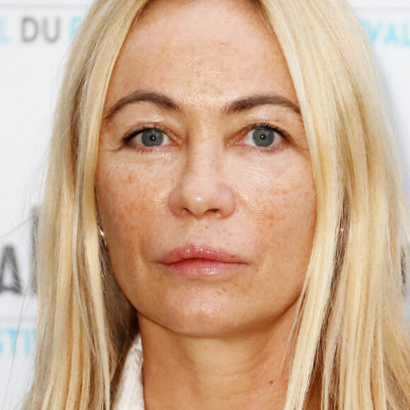 Exclusif - Emmanuelle Béart lors du photocall du film "L'étreinte" au 7ème Festival international du film de Saint-Jean-de-Luz le 9 octobre 2020.