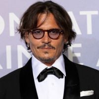 Johnny Depp : Sa romance oubliée avec Jennifer Grey, ils étaient fiancés !