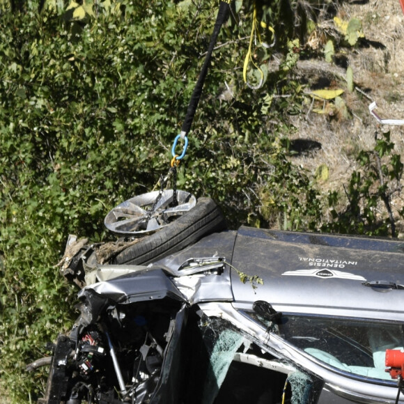 Illustration de la voiture SUV de Tiger Woods après l'accident