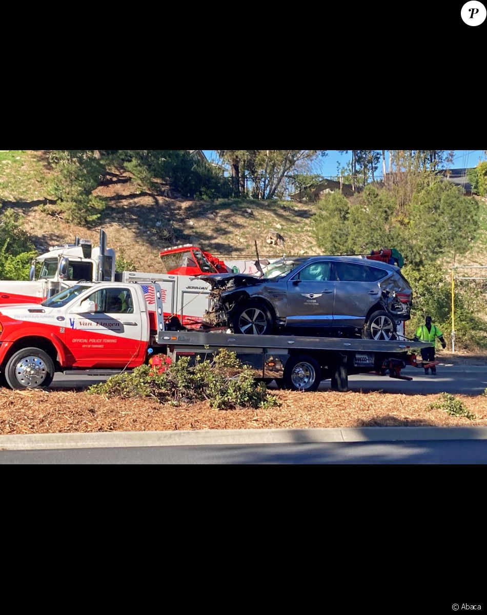 La voiture du golfeur Tiger Woods détruite après son dramatique accident en Californie, mardi 23 février 2021. Crédit photo : Keiran Southern/PA Wire.