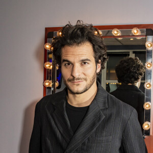 Exclusif - Amir Haddad - Backstage de l'enregistrement de l'émission "Les Grosses Têtes", présentée par Laurent Ruquier et diffuséele 19 décembre sur France 2. Le 8 décembre 2020 © Jack Tribeca / Bestimage