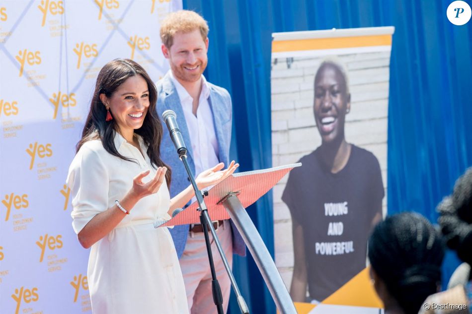 Le prince Harry, duc de Sussex, et Meghan Markle, duchesse de Sussex, visite l'association "Yes" (Youth Employment Service) qui oeuvre pour résoudre le problème du chômage des jeunes en Afrique du Sud. Johannesburg, le 2 octobre 2019.
