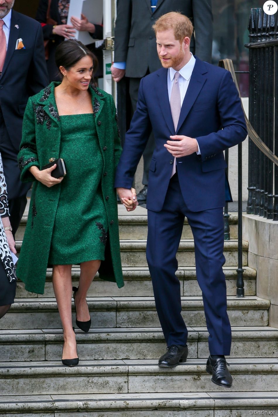 Le prince Harry, duc de Sussex, Meghan Markle, duchesse de Sussex, enceinte, à la sortie de Canada House après une cérémonie pour la Journée du Commonwealth à Londres le 11 mars 2019.