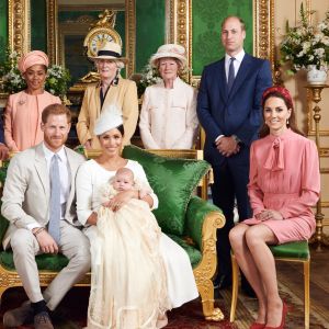 Meghan Markle, duchesse de Sussex, et le prince Harry, en famille lors du baptême de leur fils Archie Mountbatten-Windsor dans le Salon Vert au château de Windsor ©Chris Allerton/SussexRoyal/PA Photos/Bestimage