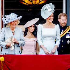 Camilla Parker Bowles, duchesse de Cornouailles, Kate Catherine Middleton, duchesse de Cambridge, le prince Harry, duc de Sussex et Meghan Markle, duchesse de Sussex - Les membres de la famille royale britannique lors du rassemblement militaire "Trooping the Colour" (le "salut aux couleurs"), célébrant l'anniversaire officiel du souverain britannique.