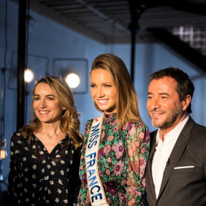 Miss France 2021 Amandine Petit, Bernard Montiel et Laetitia Barlerin lors de l'enregistrement de l'émission "Animaux Stars" présentée par Bernard Montiel qui sera diffusée le 6 mars 2021 à 17h30, à Paris, France, le 2 février 2021. © Tiziano Da Silva/Bestimage 