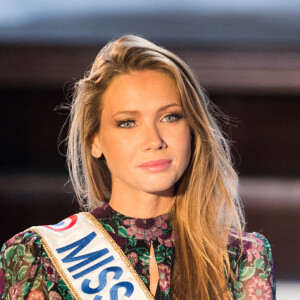 Miss France 2021 Amandine Petit lors de l'enregistrement de l'émission "Animaux Stars" présentée par Bernard Montiel qui sera diffusée le 6 mars 2021 à 17h30, à Paris, France, le 2 février 2021. © Tiziano Da Silva/Bestimage 