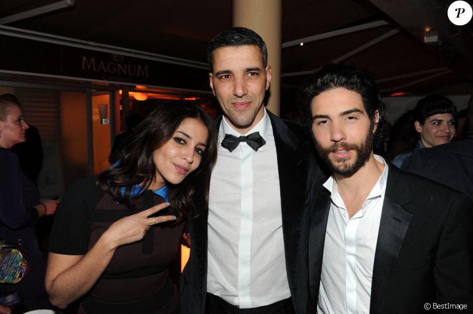 Exclusif - Leïla Bekhti pose avec son mari Tahar Rahim, accompagné de son frère Ahmed - Soirée Magnum pour le film "Le passe" lors du 66e festival de Cannes.