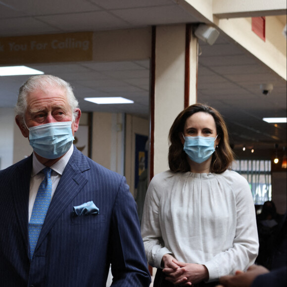 Le prince Charles, prince de Galles, visite un centre de vaccination contre le coronavirus (Covid-19) à Londres, le 9 mars 2021. 