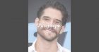 Tyler Posey (Teen Wolf) rompt sa sobriété et revient sur son coming out sur OnlyFans