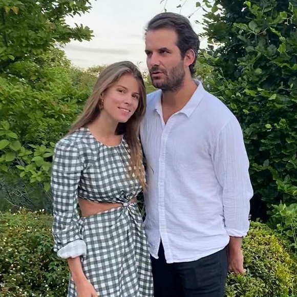 En septembre 2018, l'influenceuse, journaliste et égérie street style Monica Ainley disait oui à Marc de la Villardière.