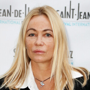 Exclusif - Emmanuelle Béart lors du photocall du film "L'étreinte" au 7ème Festival international du film de Saint-Jean-de-Luz le 9 octobre 2020. 