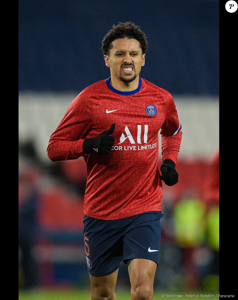 Marquinhos ( 5 - PSG ) - Echauffement - - Le Paris Saint-Germain (PSG) s'incline 2 à 0 face à Monaco lors du match de football en ligue 1 Uber Eats au Parc des Princes à Paris le 21 février 2021. © Federico Pestellini / Panoramic / Bestimage